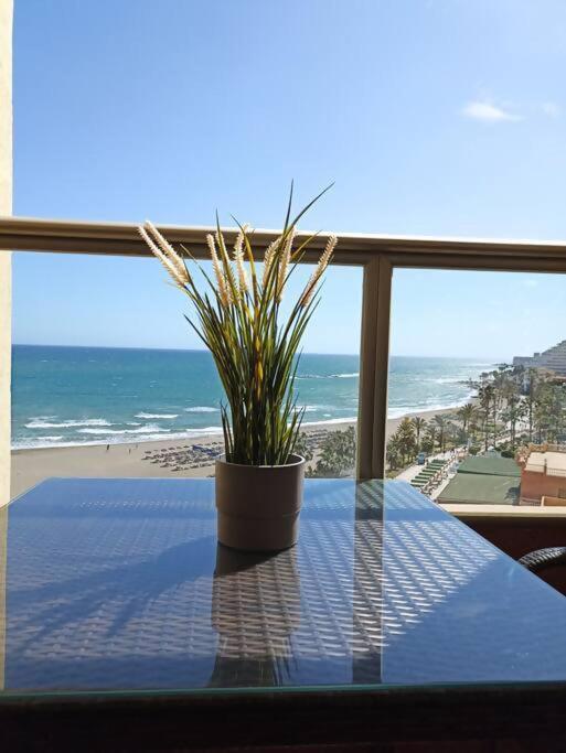 Estudio Miramar. Primera linea playa. Amazing views! Benalmádena Exterior foto