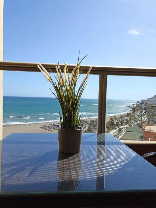 Estudio Miramar. Primera linea playa. Amazing views! Benalmádena Exterior foto